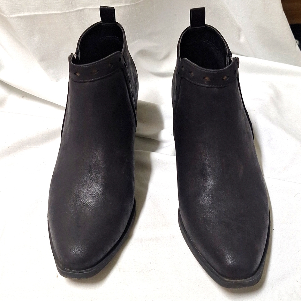 Jelly pop ankle boots